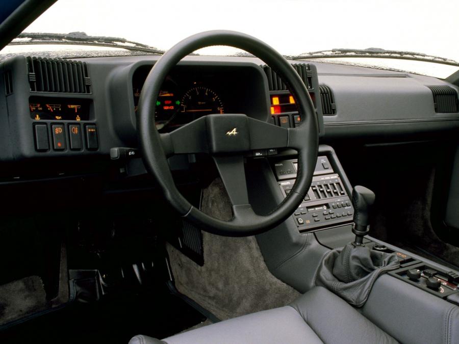 Торпедо Renault Alpine GTA V6 Turbo Le Mans 1990 года  (фото 6 из 6)